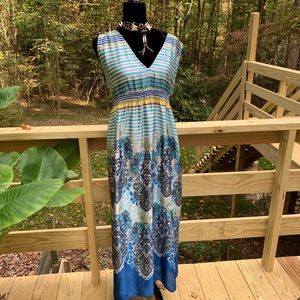 5 for $25 Skye’s the limit maxi dress